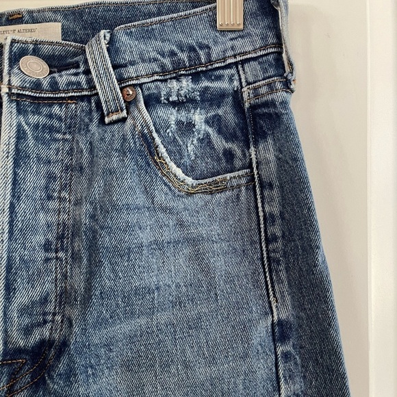 Levi’s Altered 501 Skinny Jean - 25 - Picture 3 of 8